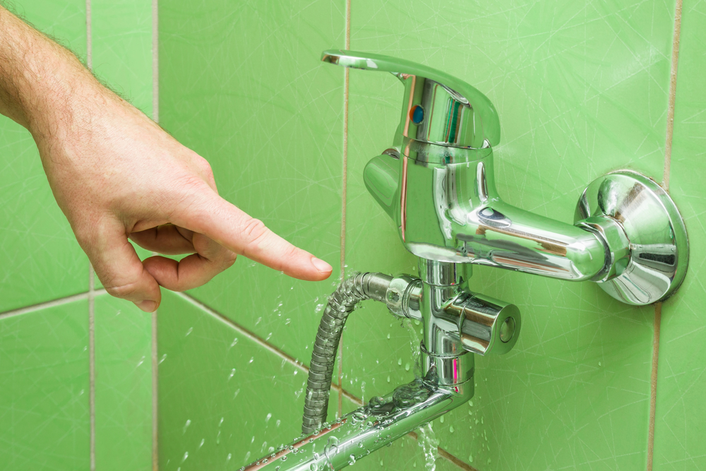 Leaky bathtub faucet